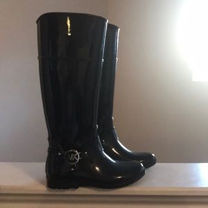 Micheal kors blue rain boots